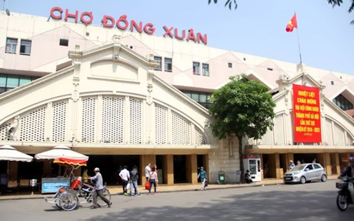 Nhập hàng quần áo Quảng Châu tại chợ Đồng Xuân 